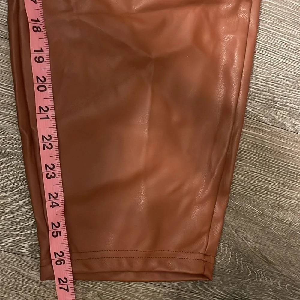 Fabletics Vegan Leather Leggings With Side Zipper Mahogany Size 4x Plus Size